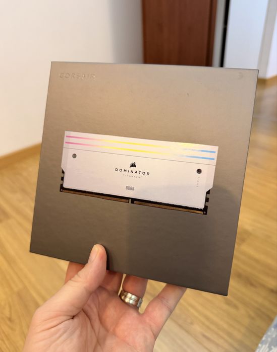 Corsair Dominator DDR5 64Gb CL30 6000. FACTURA