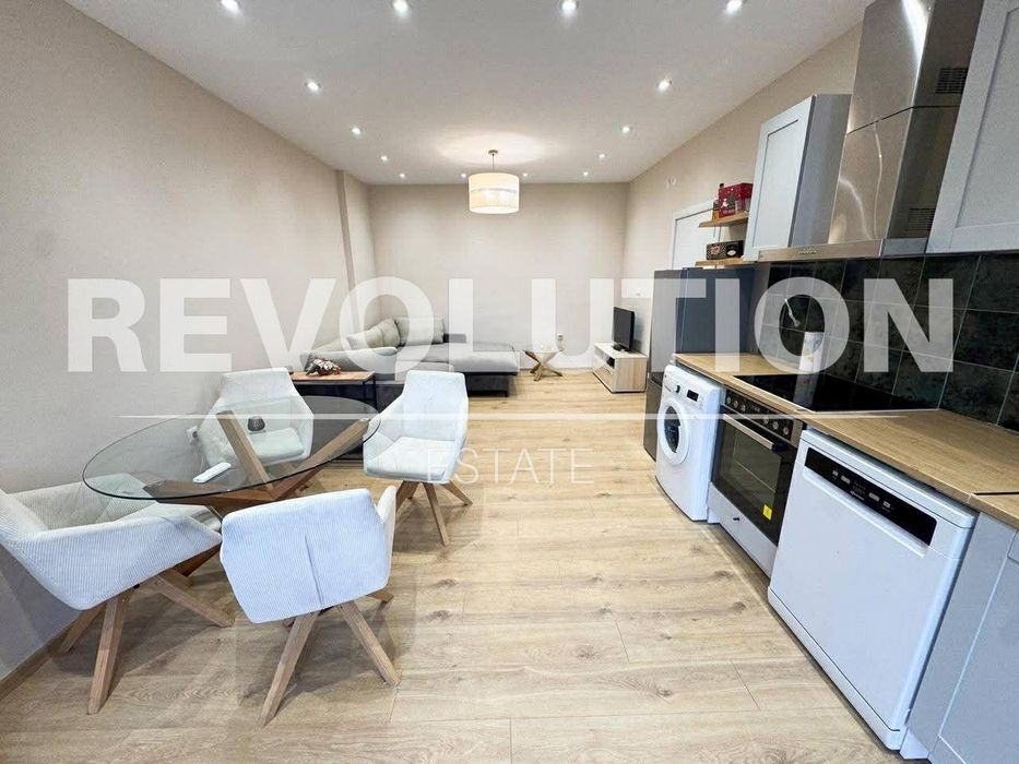 Тристаен апартамент  в гр.Варна, ЖП гара!