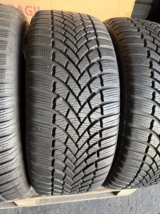 4 anvelope iarna 215/55/17 Bridgestone DOT 2022 7 mm!