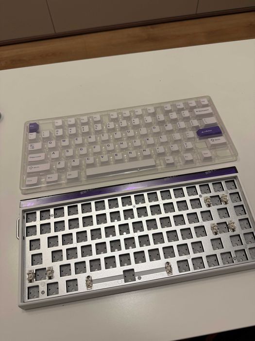 Tastatura Aula Hero 84HE / switch uri / stabilizatoare lubrifiate