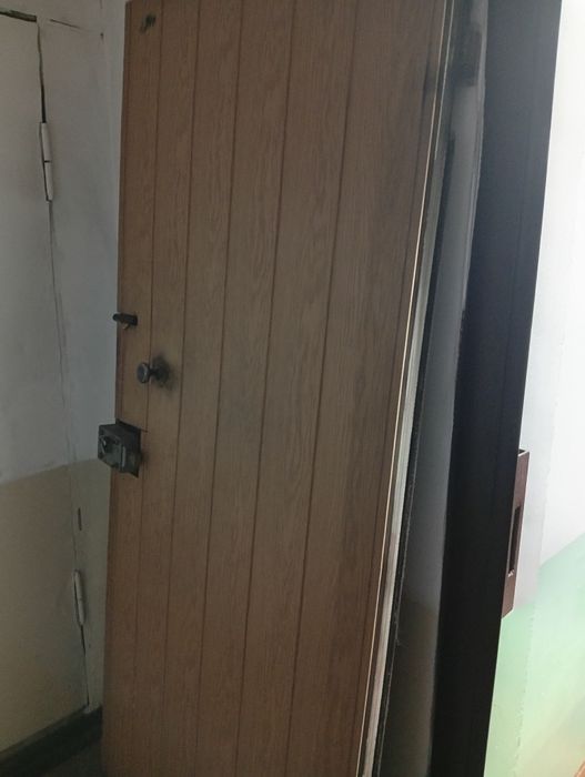 Входная металлическая дверь