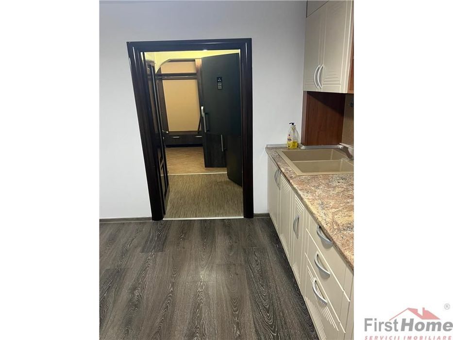 Spatiu birouri,cabinete,intrare stadala,zona Pompieri,76 mp utili