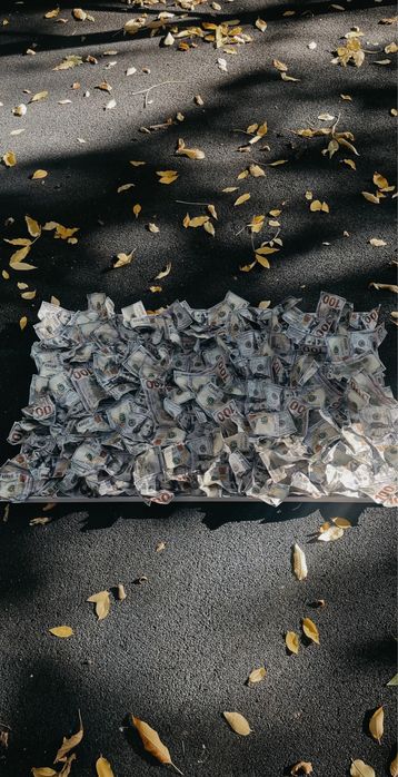 Денежный картина