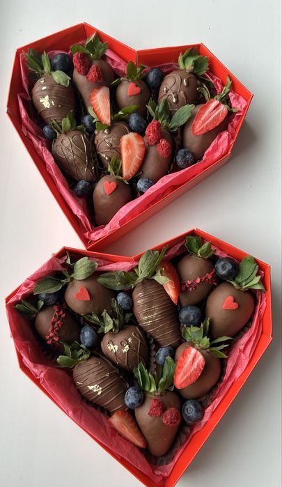 Клубника в шоколаде Атырау