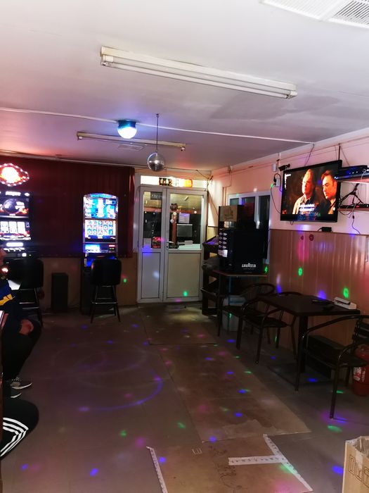 Vand sau schimb ,ofer sau primesc diferenta