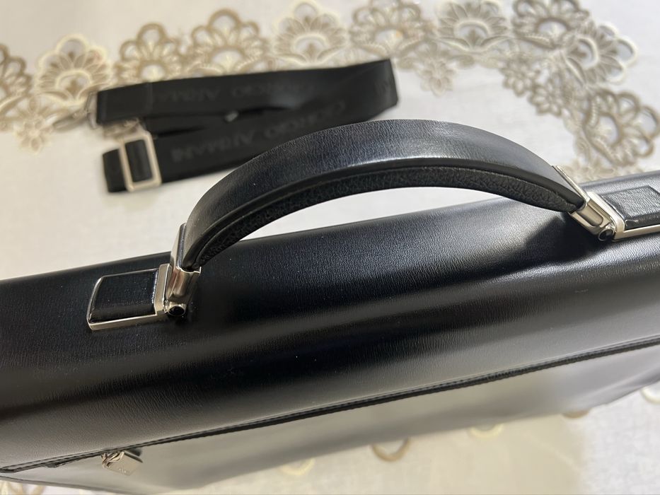 Портфель Giorgio Armani с кодовым замком