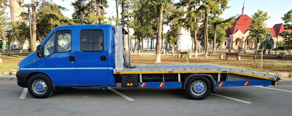 Tractări auto non-stop.