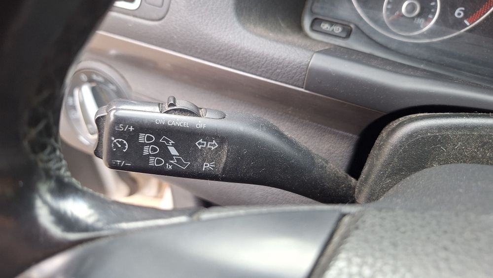 VW Touran 1.6TDI 105кс на части