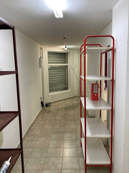 Дава се под наем Магазин в Пловдив, Кючук Париж - 110 кв.м за 561 € - Снимка #12