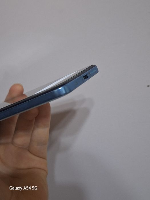 продам срочно Redmi Note 11