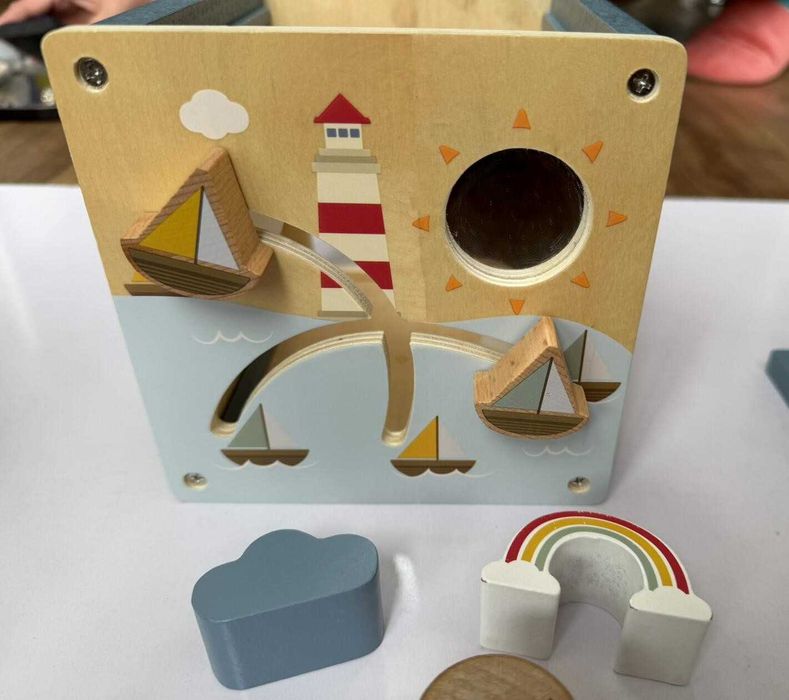 Детские развивающие игрушки