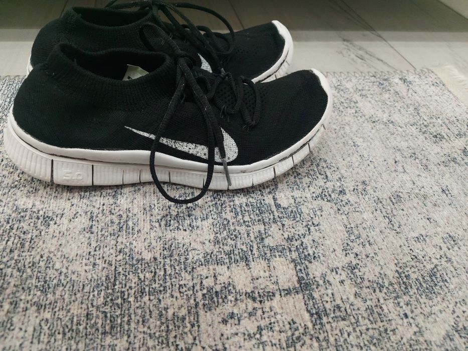 Маратонки   Nike