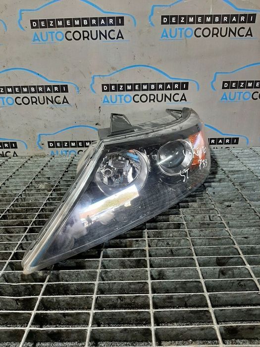 Far Stanga Kia Sorento II 2009 - 2015 SUV 4 Usi (733) Xenon