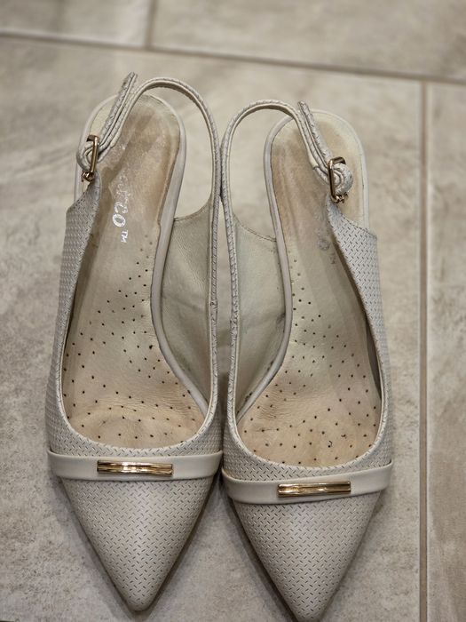 Дамски обувки 5  различни модела , 35 номер различни модели