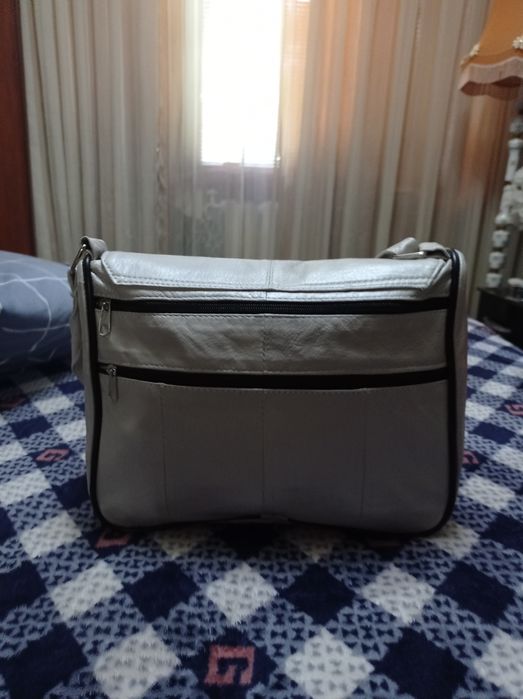 Сумка натуральная кожа. Новая -250.000 сум