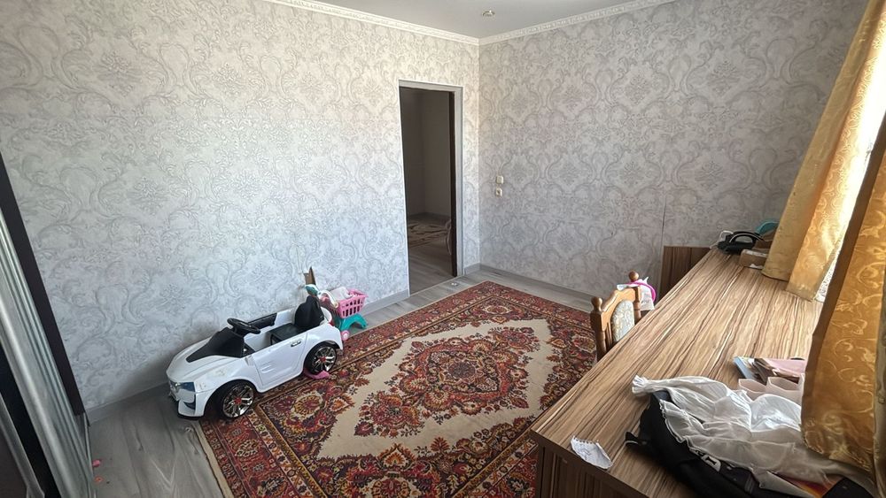 Продается дом с земельным участком