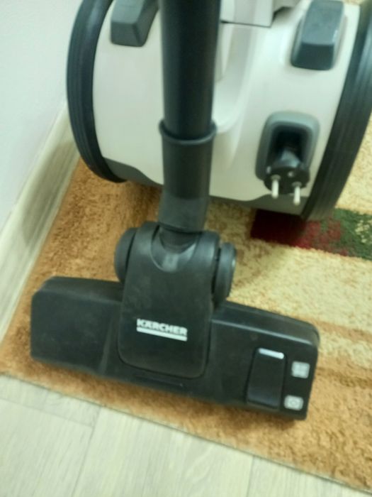 Продам пылесос Karcher