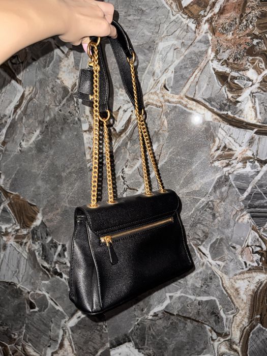 Винтидж чанта на GUESS