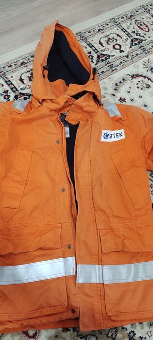 Продам спецовки зимние от 3000 тг.