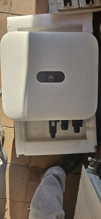 Invertor huawei trifazic 5 kw