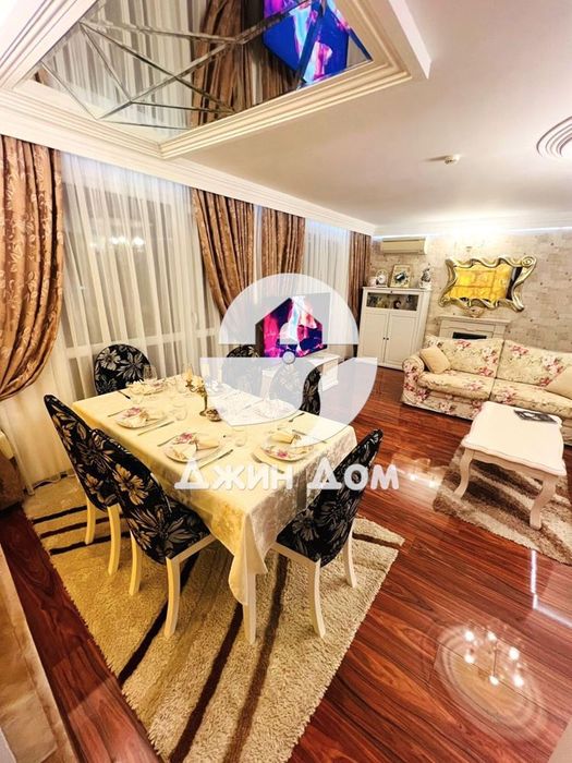 Продава се Многостаен апартамент в к.к. Слънчев бряг - 250 кв.м за 500 €/кв.м - Снимка #1