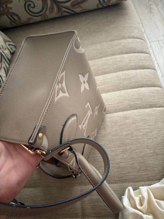 Geanta Louis Vuitton