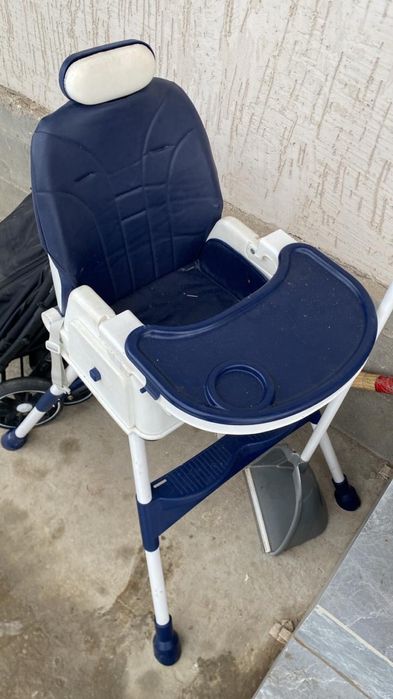 Детский столик для кормление