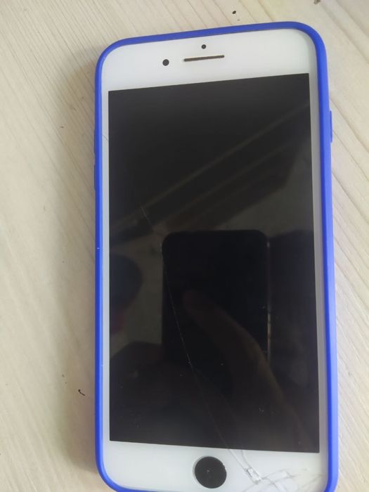 Айфон 8+ продам или обменяю