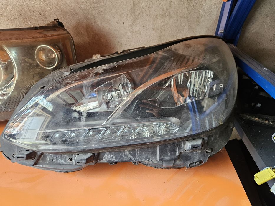 Ляв фар със зажележка за Mercedes E клас w212
