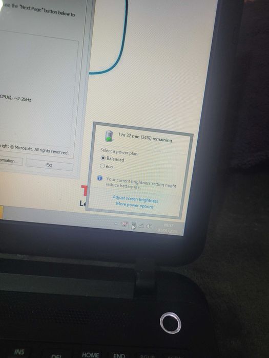 Vand sau schimb laptop toshiba