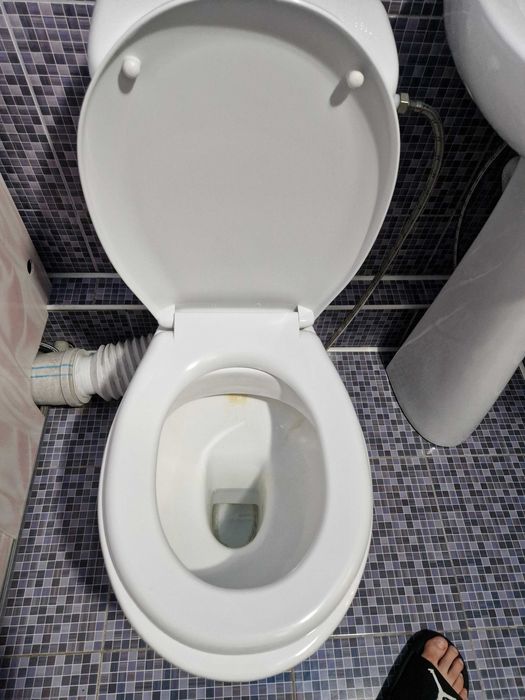 Унитаз, раковина