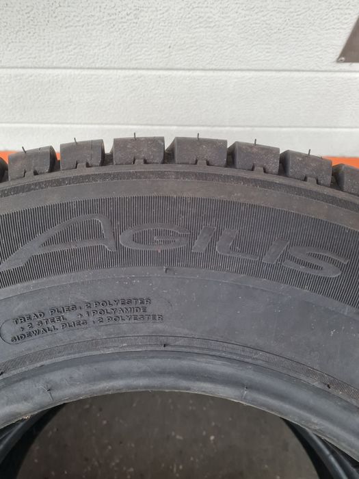 Летни гуми за Бус 2 броя MICHELIN Agilis 205 75 R16C  дот 1321