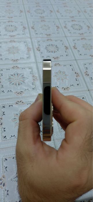 iPhone 12 pro sotiladi