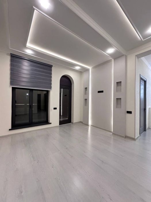 Uchaska sotiladi 2 sotix 6 xona metro 11 bekat Xontepa mahalla