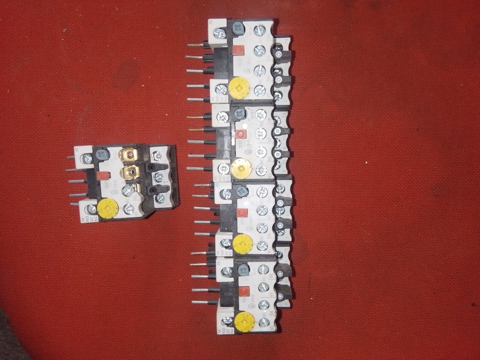 Предпазител , моторна защита трифазнa MOELLER