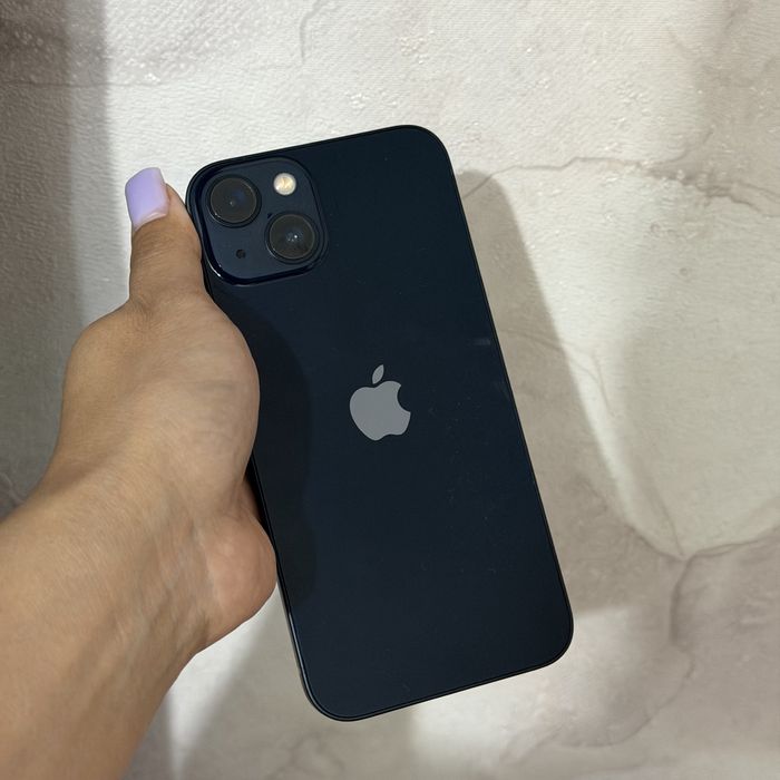 В продаже Iphone 13