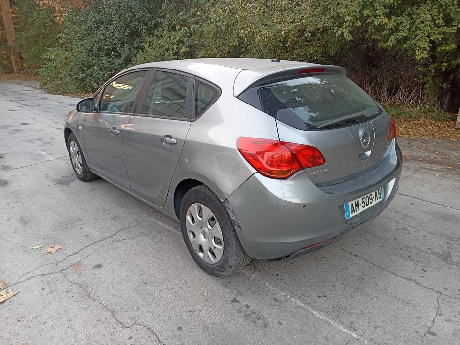 Опел Астра 2011г / Opel Astra J  1,7 CDTI - на части