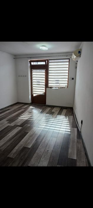 Două  Spații Comercial Cu Mansarda - Oradea,Zona Centrala