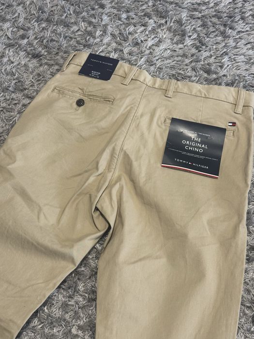 Оригинален Tommy Hilfiger Chino панталон
