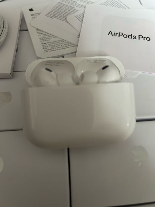 AirPods Pro 3 Sigilate - Noise Cancellation - Predare personala