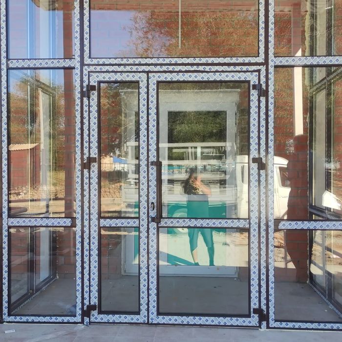 Пластиковые и алюминиевые окна