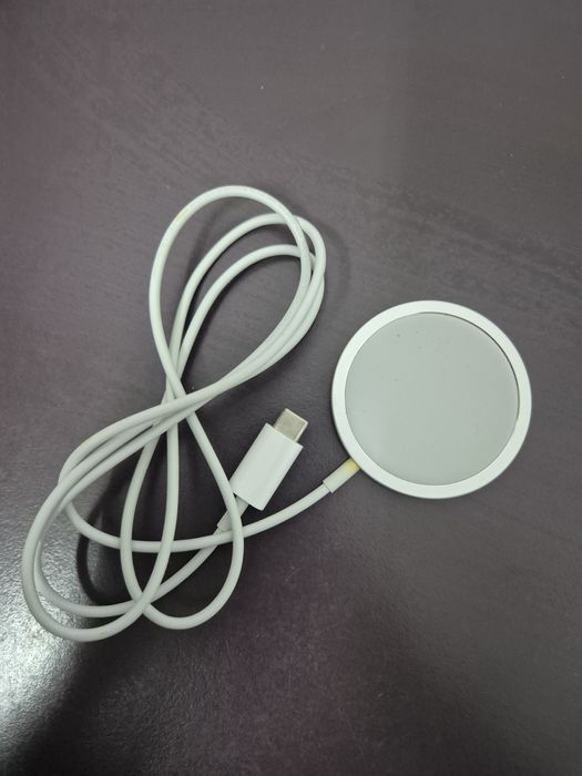 Încărcător iPhone Magesafe