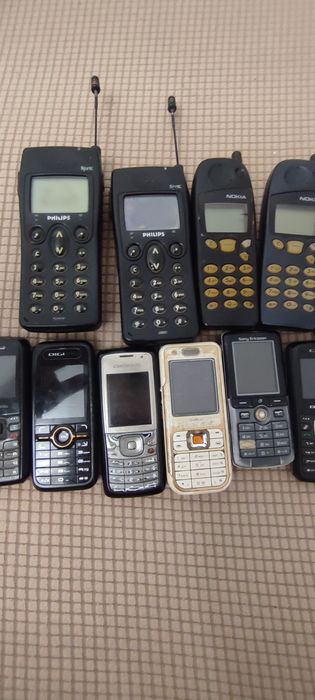 LOT 12 telefoane netestate CITITI anuntul!!!