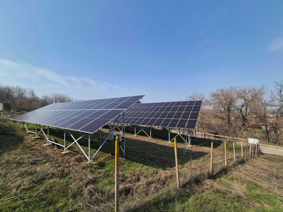 Фотоволтаична централа 60 KW и къща до гр. Белене .