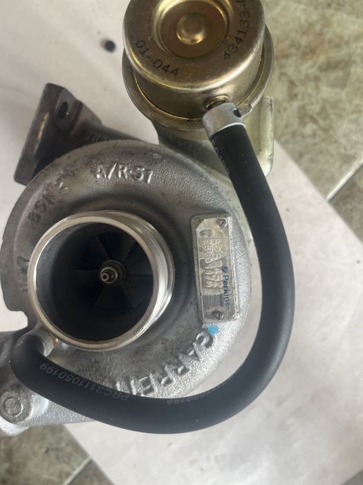 Продавам турбокомпресор перкинс Д5800