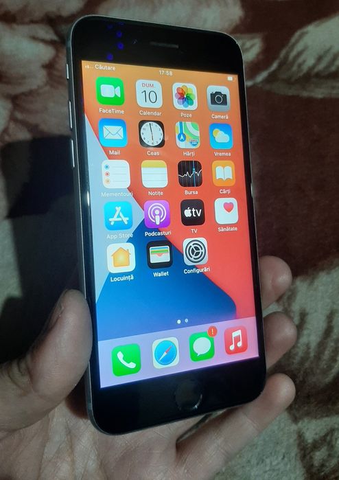 Vând iPhone 6s argintiu 128 gb în stare bună excelentă