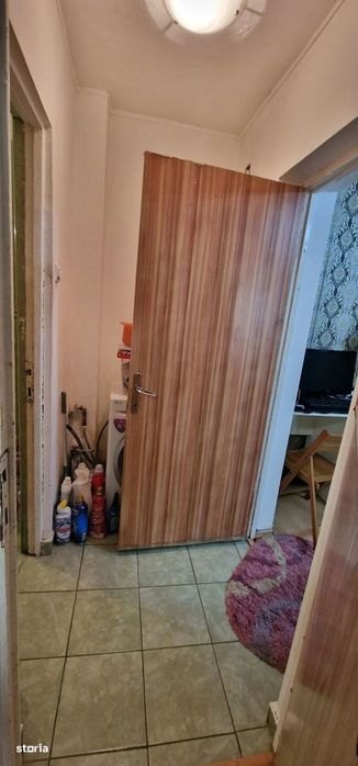 Doua camere transformat in 3 camere.