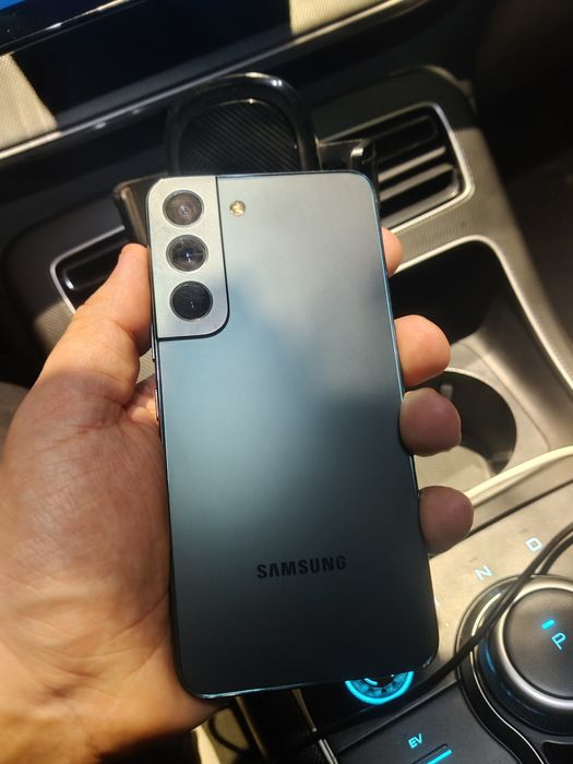 Samsung Galaxy S22 8/256gb 5G