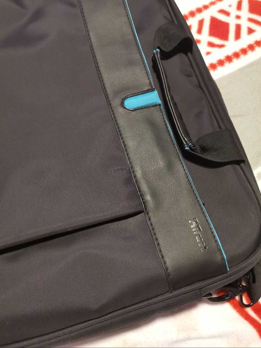 Geanta laptop noua