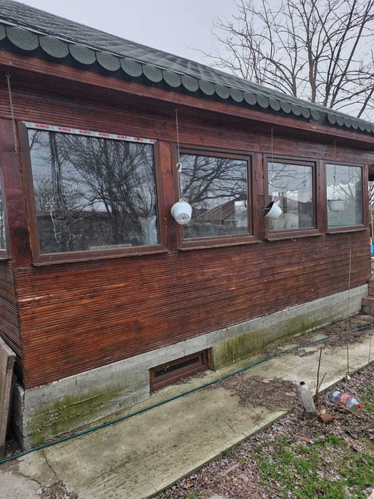 Casă la 3 km de Slatina, Proaspeti